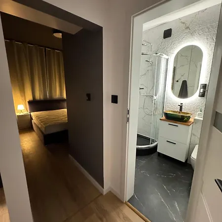 End Luxury Old Town شقة فروتسواف